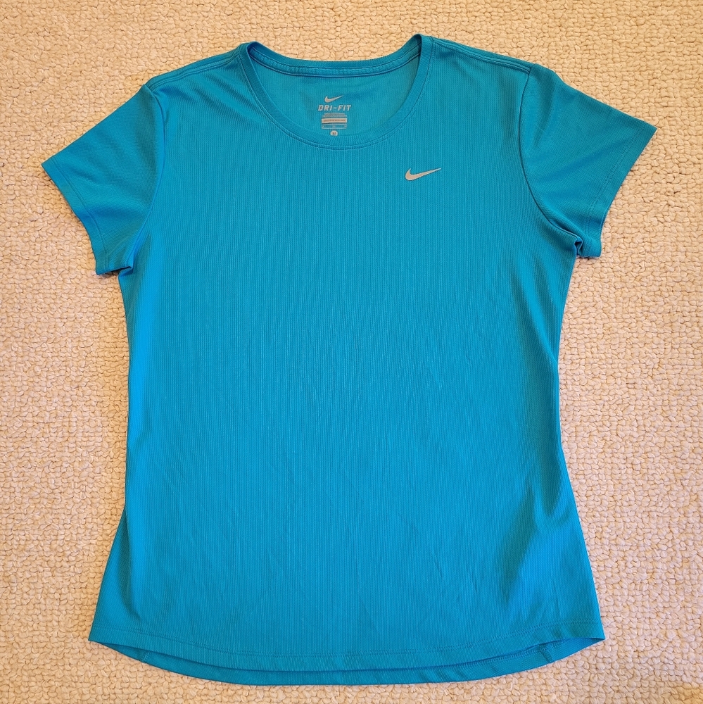 Nike Womens Dri-Fit Athletic Running Shirt Turquoise Size Medium.